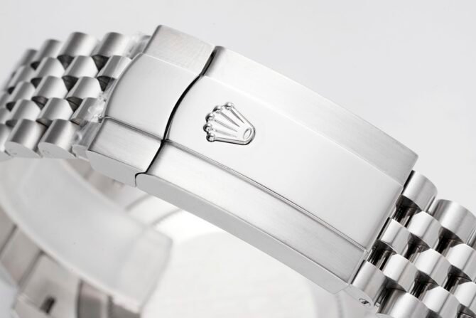Rolex-Replica-126334-Date Just 41MM Classic-2