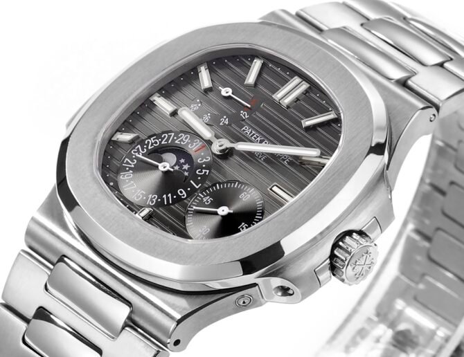 Patek Philippe Nautilus 5712/1A-001 GR-Moon Phase Stainless Steel