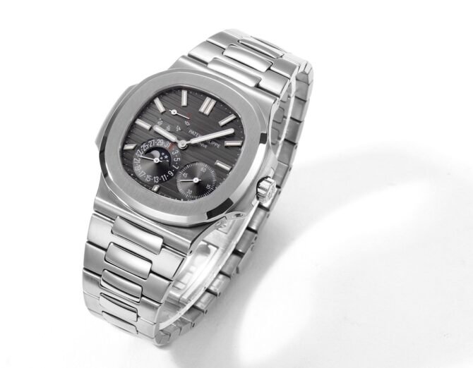 Patek Philippe Nautilus 5712/1A-001 GR-Moon Phase Stainless Steel