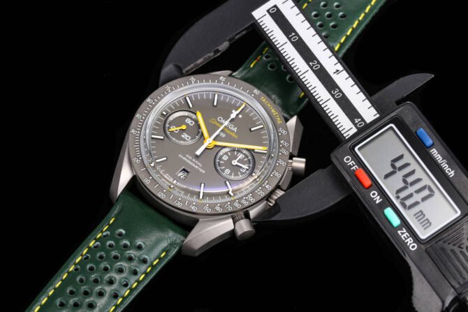 OMEGA-Replica -SPEEDMASTER-Dark Side of the Moon Watc-Green