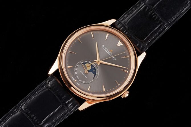 Jaeger-Lecoultre-Replica -MASTER ULTRA THIN-Gold