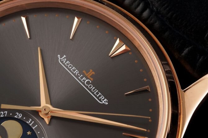 Jaeger-Lecoultre-Replica -MASTER ULTRA THIN-Gold