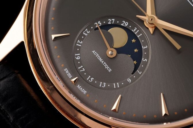 Jaeger-Lecoultre-Replica -MASTER ULTRA THIN-Gold