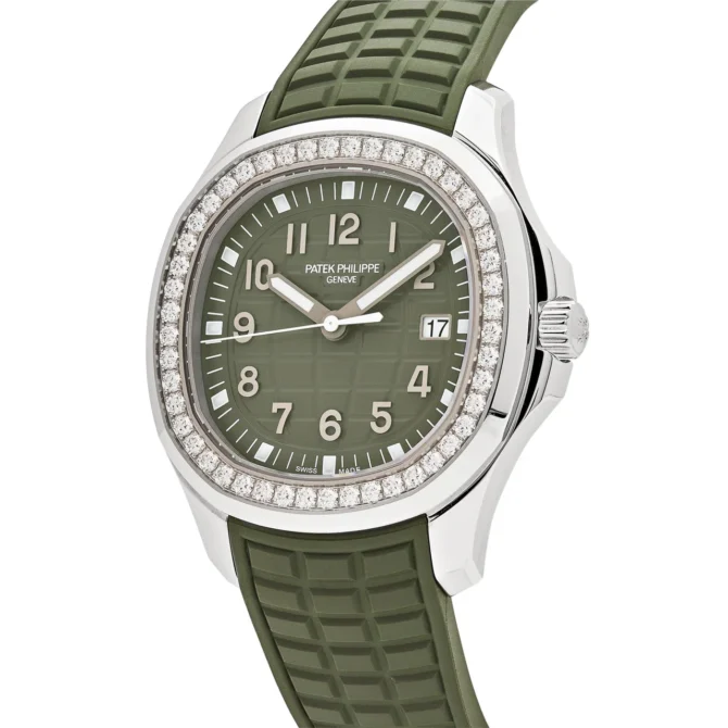 💎Patek Philippe Aquanaut Luce 5267/200A-011 'Ladies' Stainless Steel Green Dial Diamond Bezel